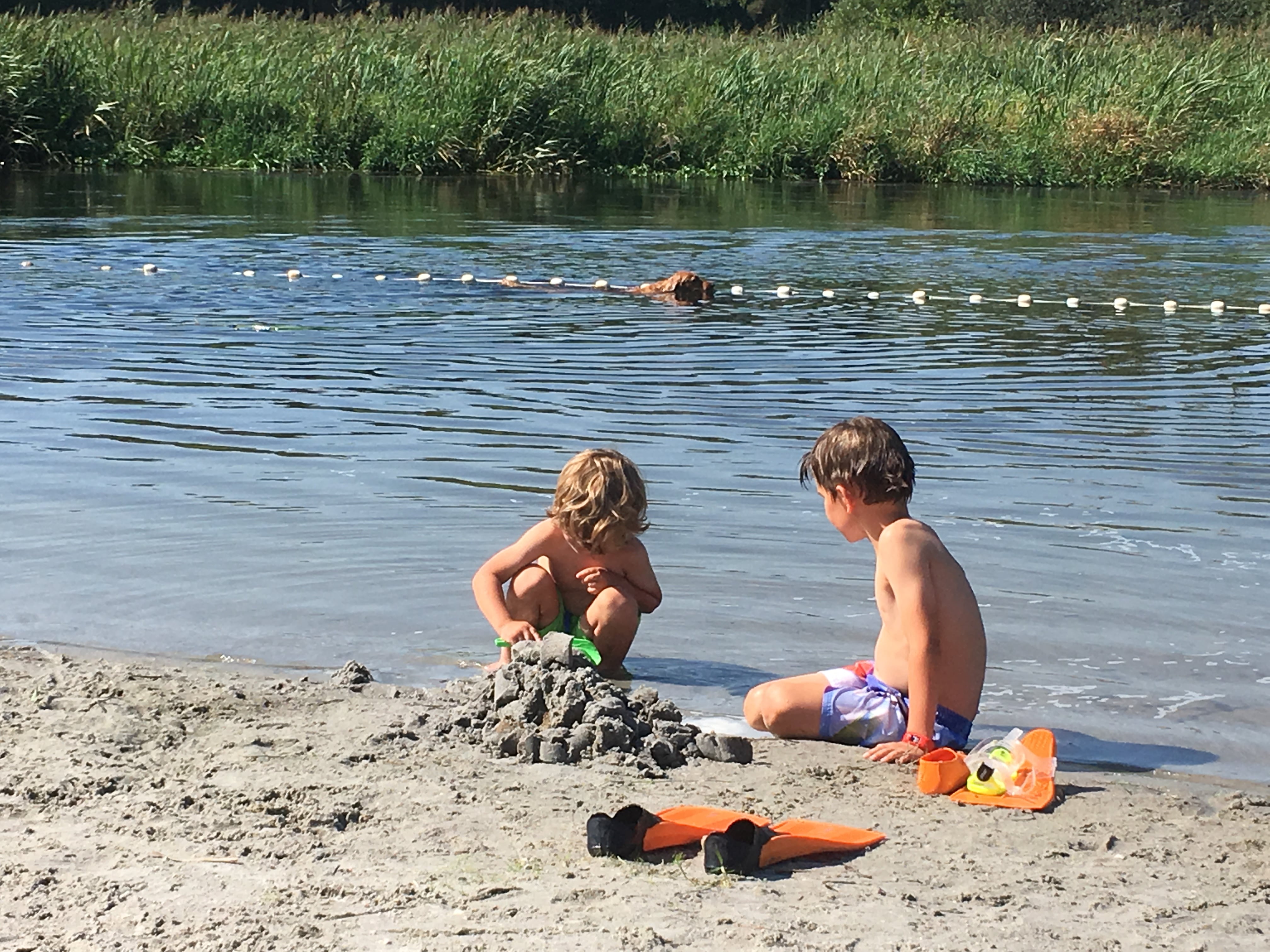 Campingplads ved Gudenåen med badestrand